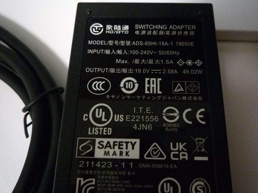 価格.com - 『キャノン製のバッテリー』MSI Modern MD241PW