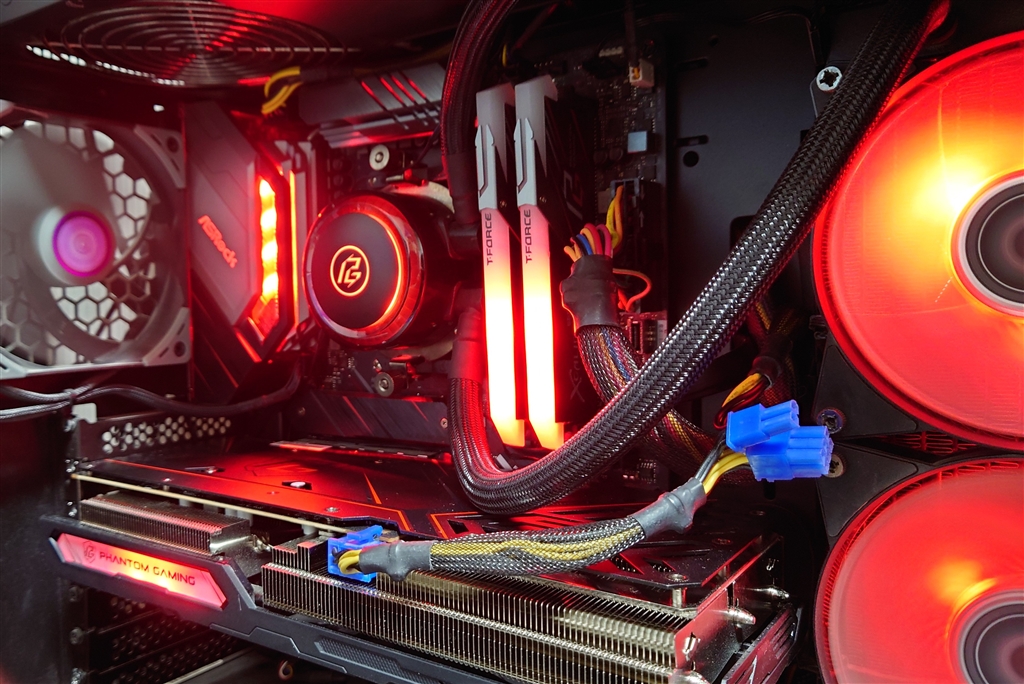 価格.com - 『Phantom Gaming』ASRock Radeon RX 7600 Phantom Gaming  