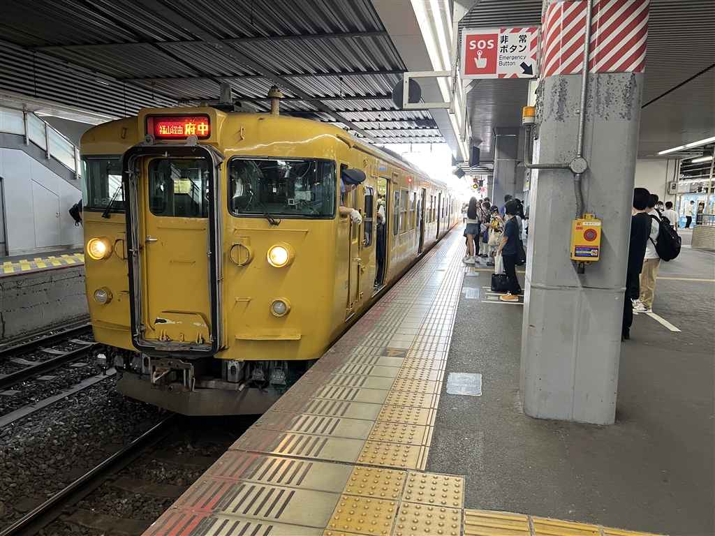 価格.com - 『JR岡山駅』カトー 115系300番台 中国地域色 3両セット 10