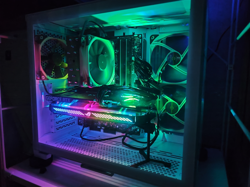 グラボ縦置きO11 DYNAMIC MINI SNOW EDITION Amazon | LIANLI 「O11 DYNAMIC MINI」専用ビデオカード縦向き