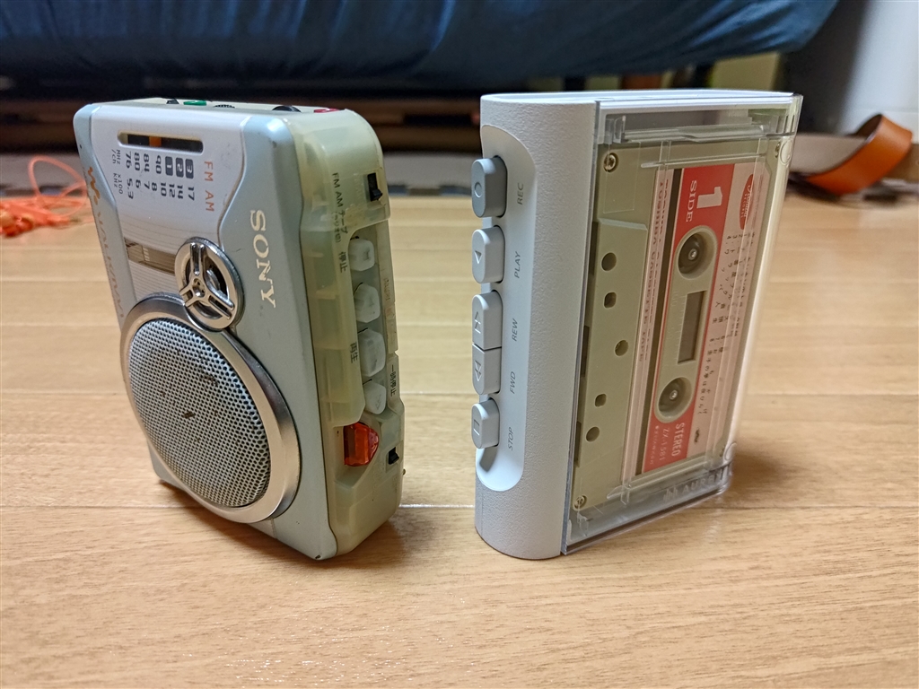 価格.com - 『2000年発売、ソニー WM-GX200と比較②』東芝 AUREX AX