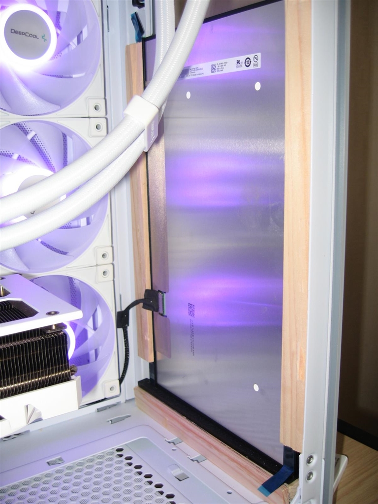 価格.com - 『DIYモニター裏面 PCケースはLIAN LI O11 Dynamic EVO