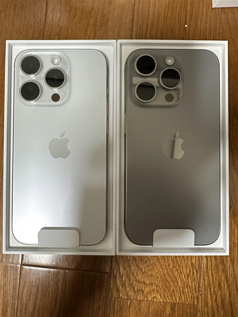価格.com - 『どちらの色も良さげです』Apple iPhone 15 Pro 256GB SIM 