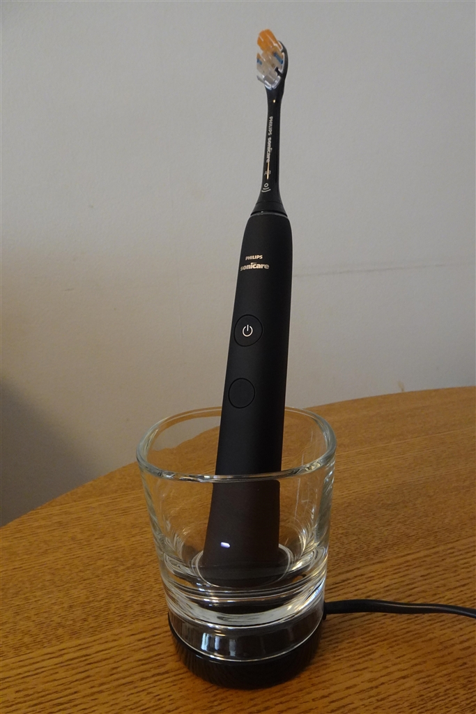 価格.com - 『充電器＋充電器用グラスで電動歯ブラシの充電が可能