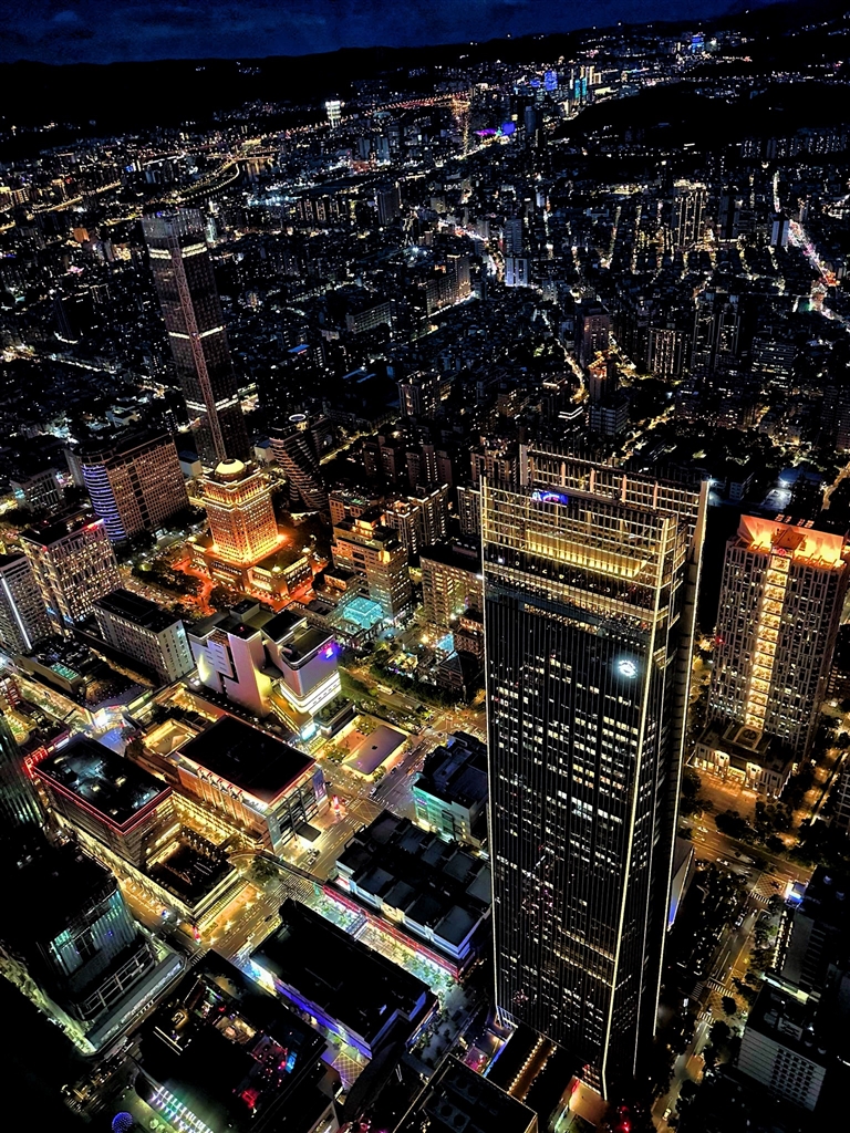 価格.com - 『台湾 台北101 展望台からの夜景』SONY α7 IV ILCE-7M4