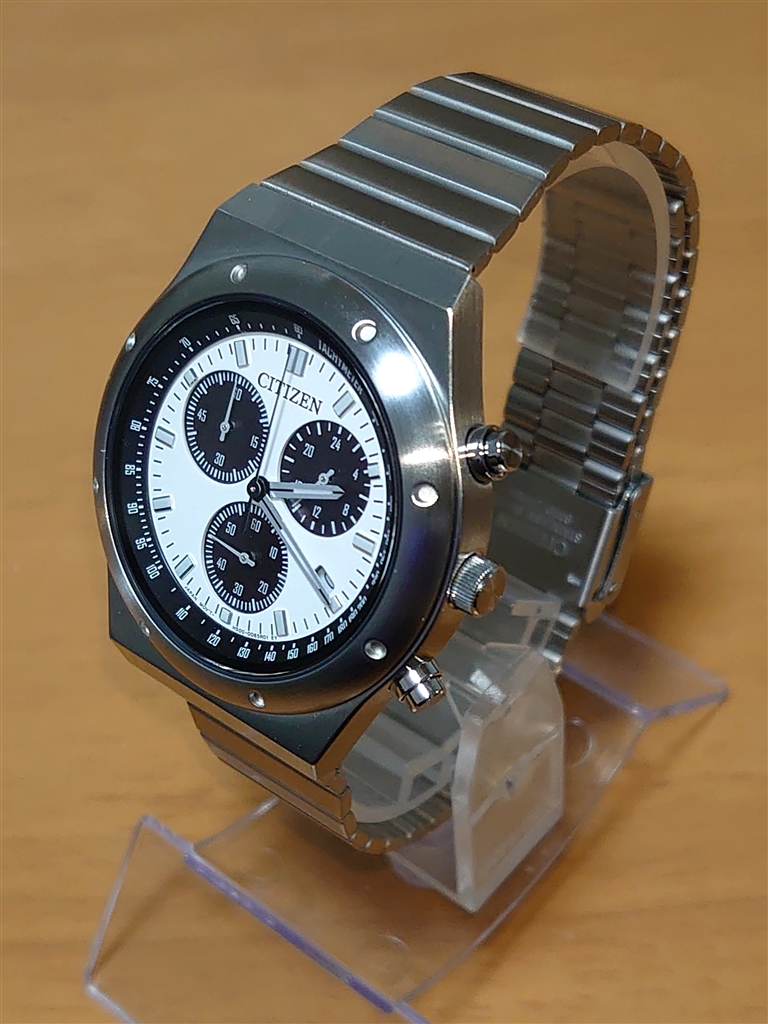 価格.com - 『クロノグラフ定番のパンダカラー。』シチズン シチズン