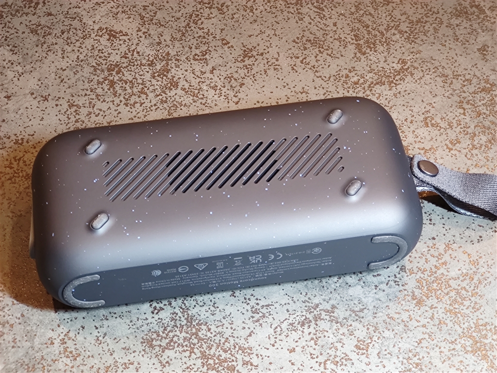 価格.com - ANKER Soundcore Motion 300 (ドット柄) A3135011