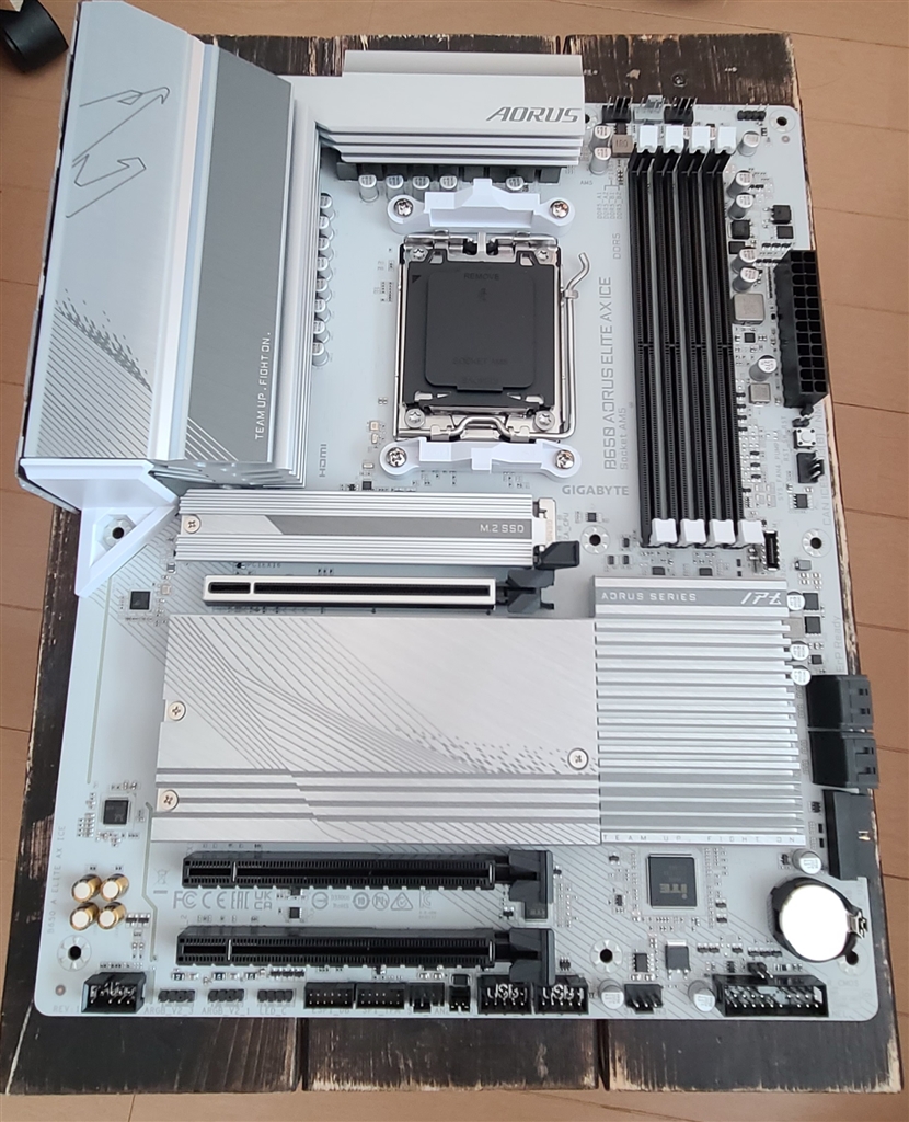 マザーボード　GIGABYTE B650 AORUS ELITE AX ICE 36993