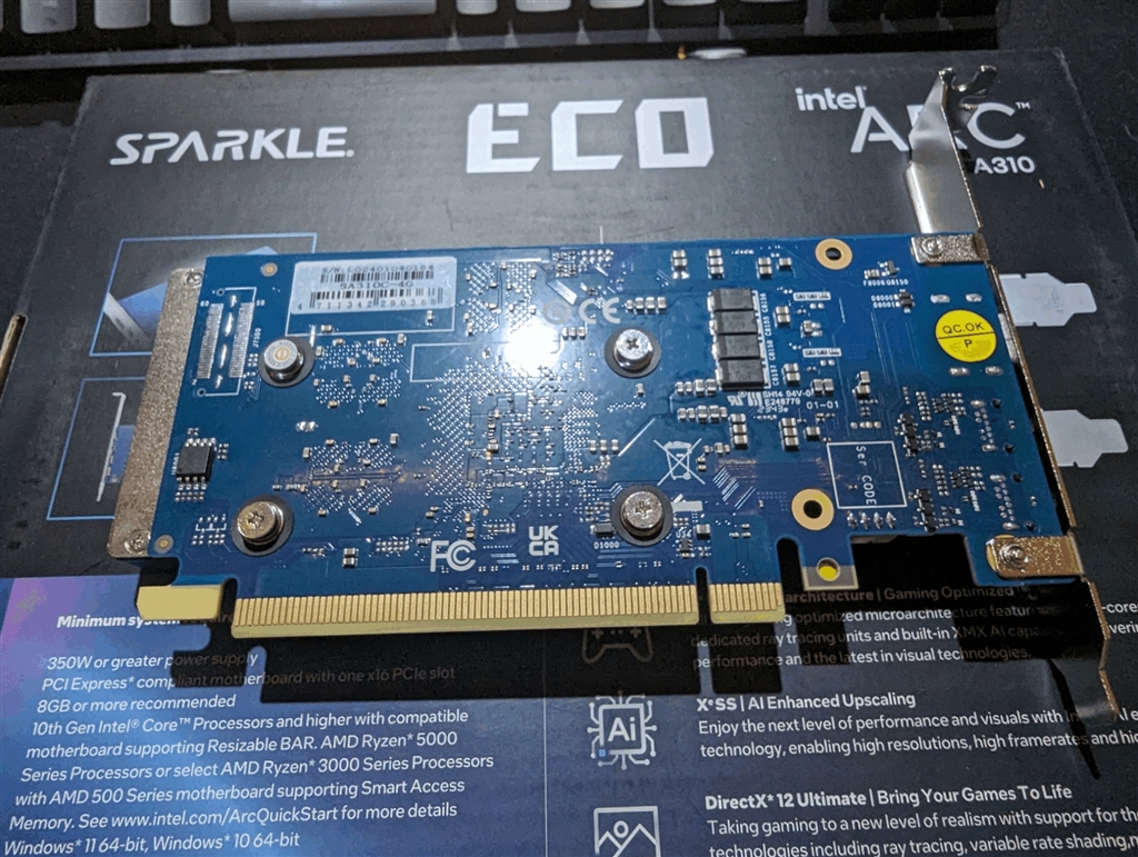 価格.com - 『裏側。青基盤。かわいい。』SPARKLE Intel Arc A310 ECO 