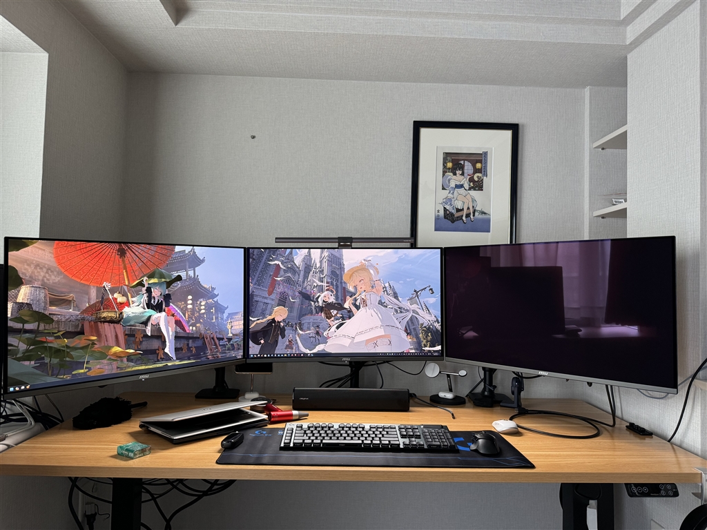 価格.com - MSI MPG 321URX QD-OLED [31.5インチ] 新堂雪菜さんの