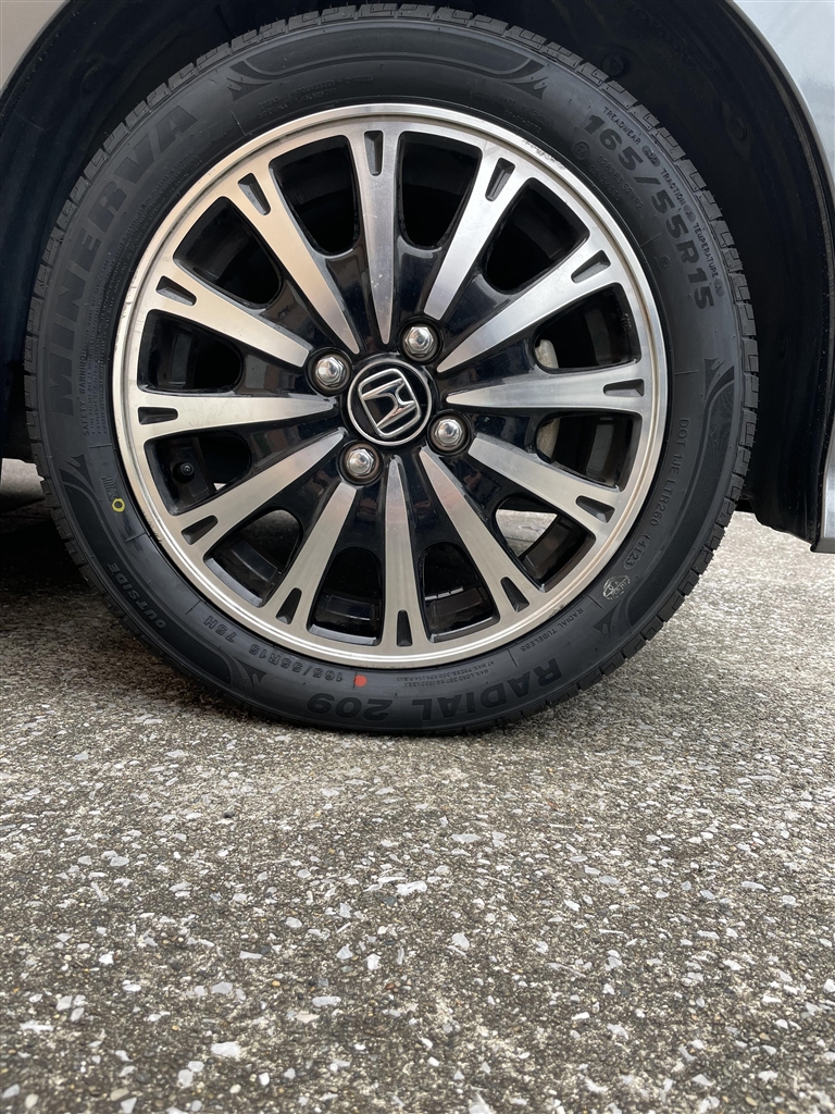価格.com - 『TREADWEAR 400 TRACTION A TEMPARATURE A』MINERVA 209 