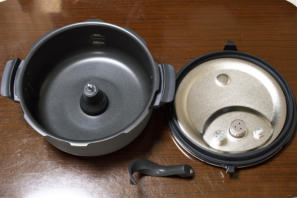 価格.com - 『内部品は内鍋、内蓋、かき混ぜ羽根の三点のみでお