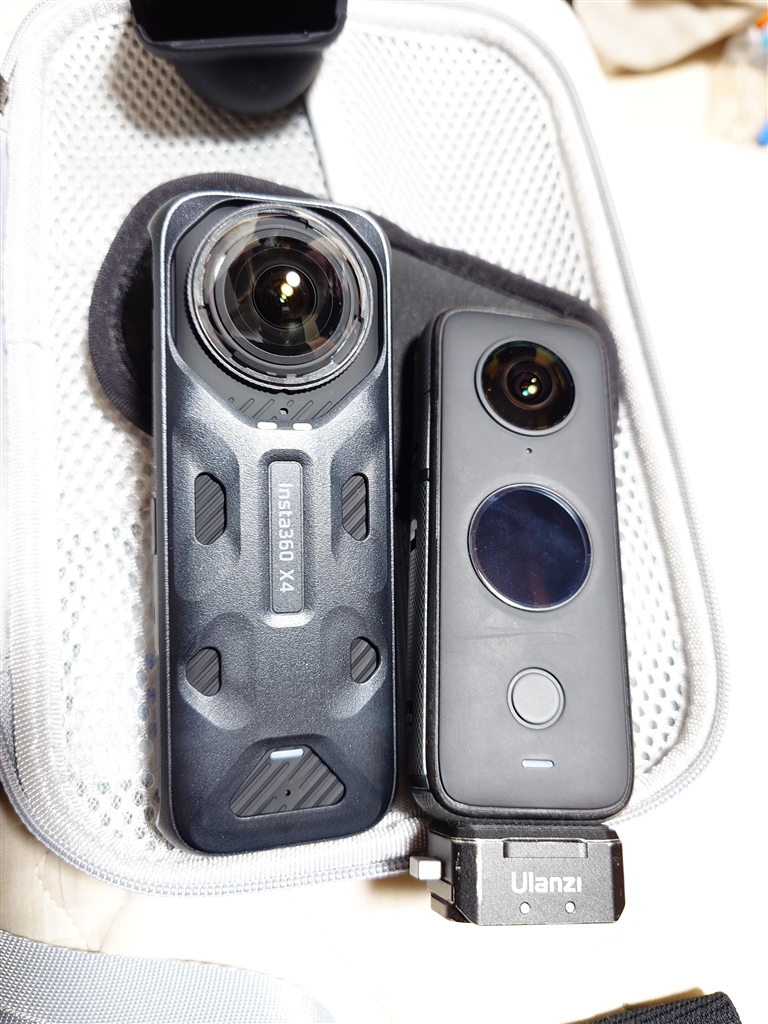 価格.com - 『ONE X2とのサイズ比較①』Insta360 X4 [ブラック] まだ 