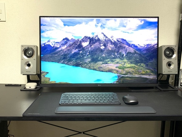 価格.com - LGエレクトロニクス 32UQ850V-W [31.5インチ] デフレパード