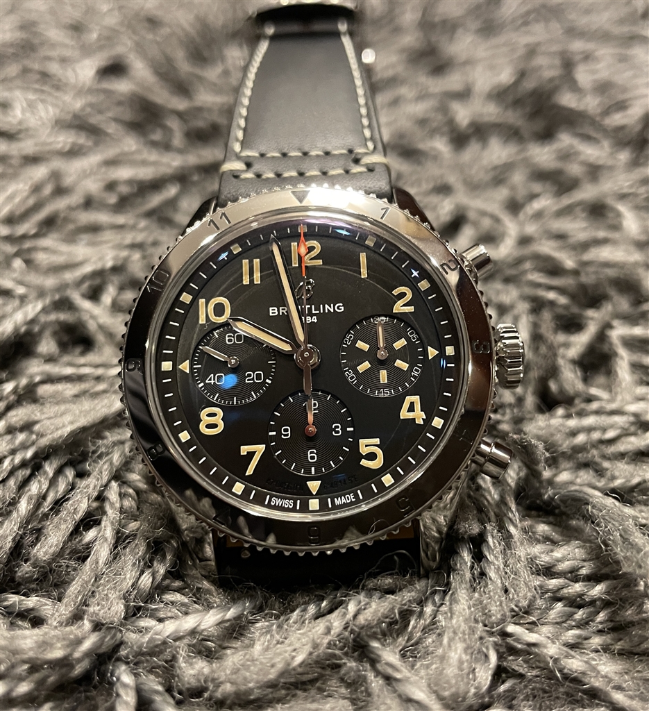 価格.com - ブライトリング クラシック アヴィ クロノグラフ 42 P-51