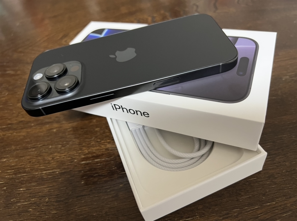 価格.com - Apple iPhone 16 Pro 512GB SIMフリー [ブラックチタニウム