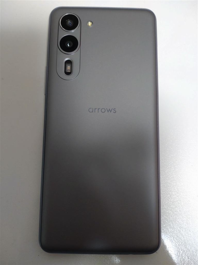 価格.com - 『なぜかグレー』FCNT arrows We2 Plus M06 SIMフリー