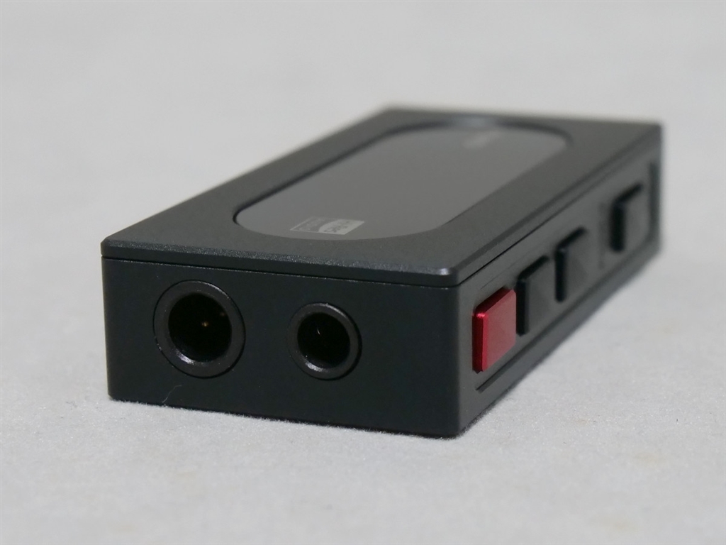 価格.com - 『端子部。φ3.5mmとφ4.4mmバランスを搭載。』FiiO