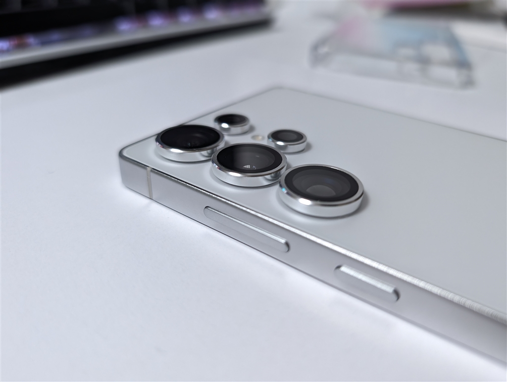 価格.com - 『横から見るとこんな感じ。高級感すごいでしょう