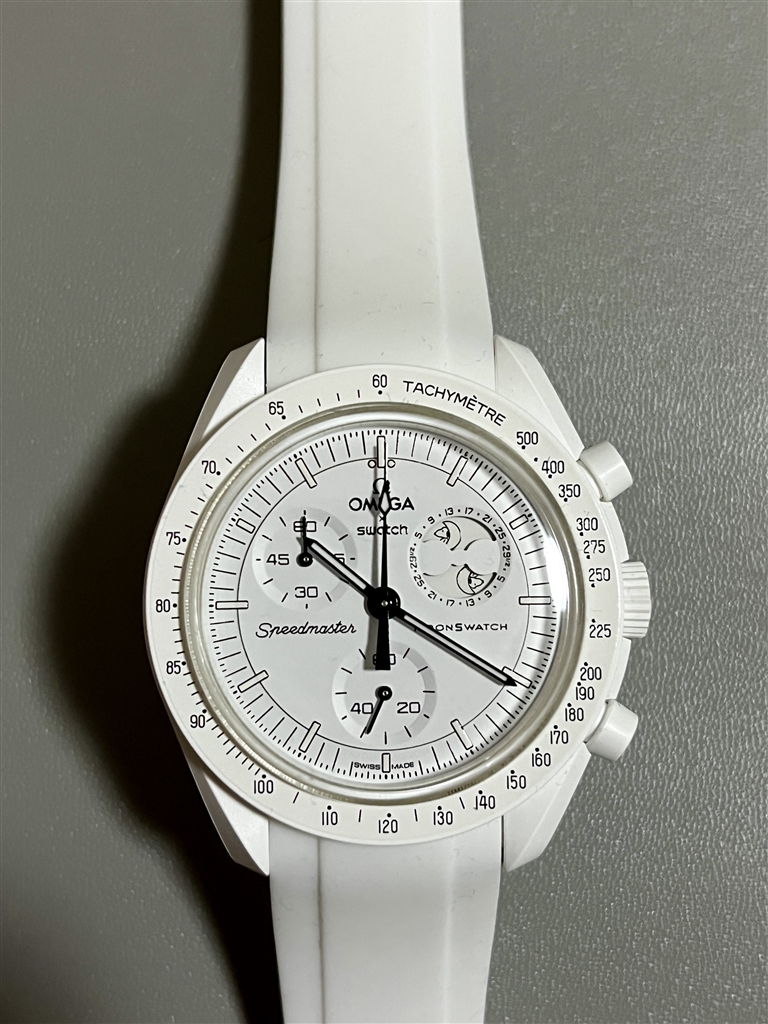 価格.com - 『ムーンスウォッチスヌーピーホワイト』swatch
