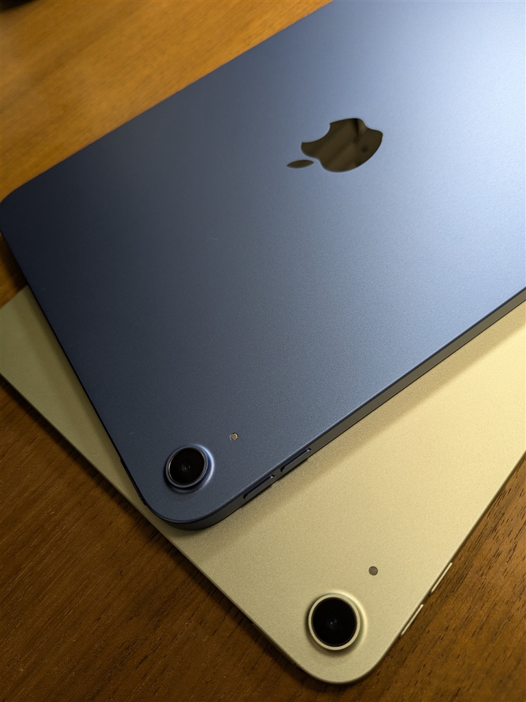 価格.com - 『上がiPad(A16)、下がiPad Air 4です』Apple iPad
