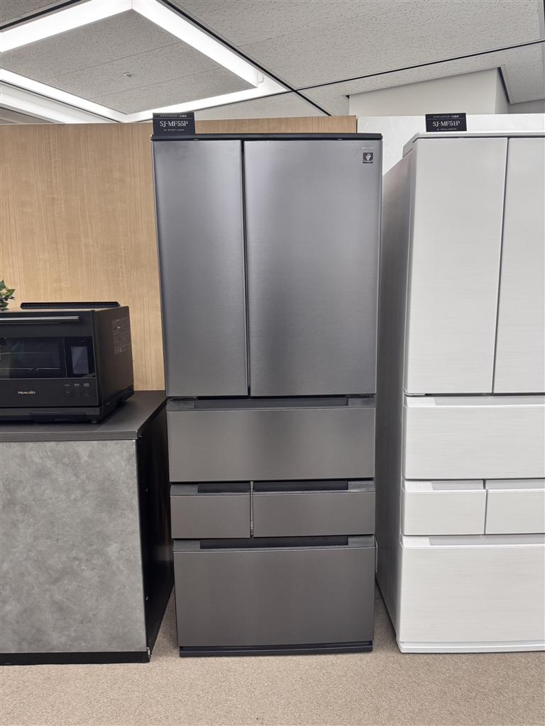 価格.com - 『545LのMF55Pの外観。カラーはダスクダークメタルのみ