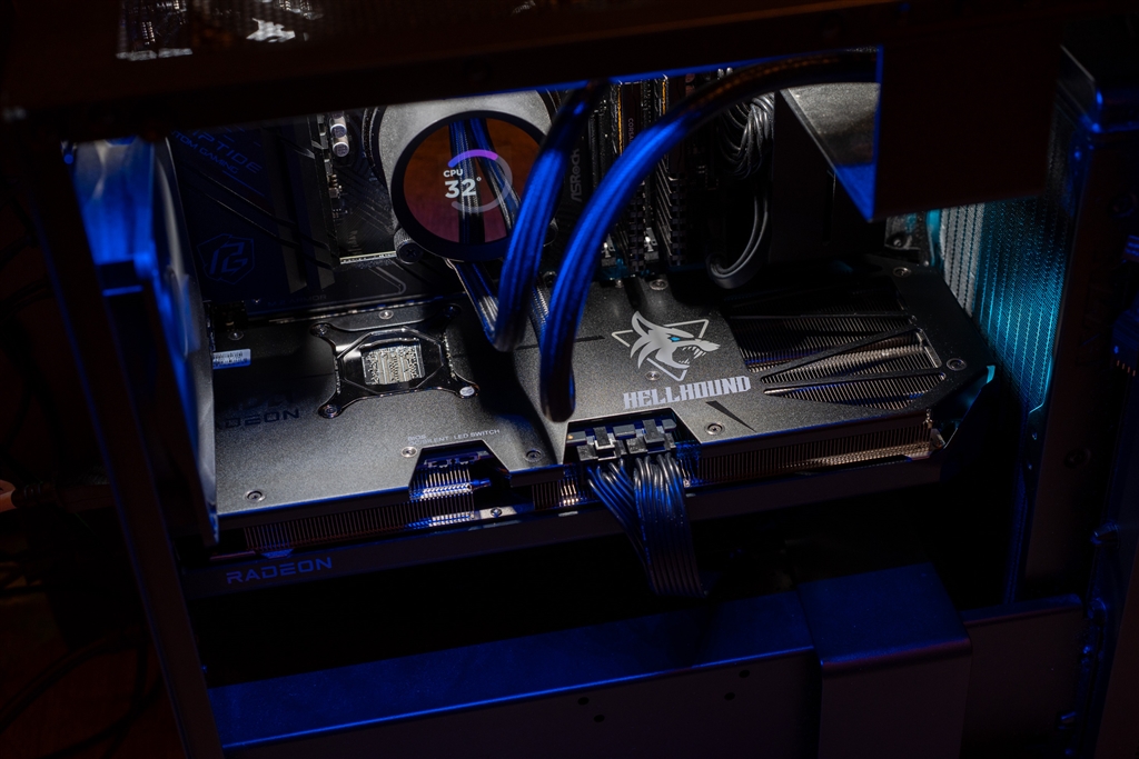 Powercolor Hellhound Led 価格.com - 『HellhoundのブルーLEDがKrakenラジエータに反射していい感じ』PowerColor Hellhound ...