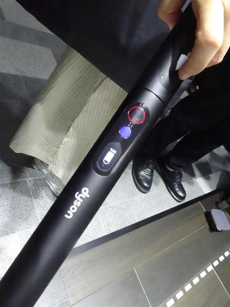 Dyson Pencilvac Fluffycones 予備バッテリー付＊ 価格.com