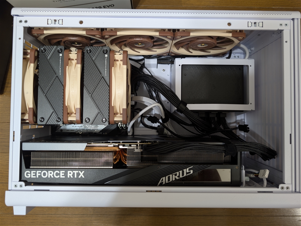 LIAN LI A3-mATX-WDG White PCケース Amazon | LIANLI コンパクトPC