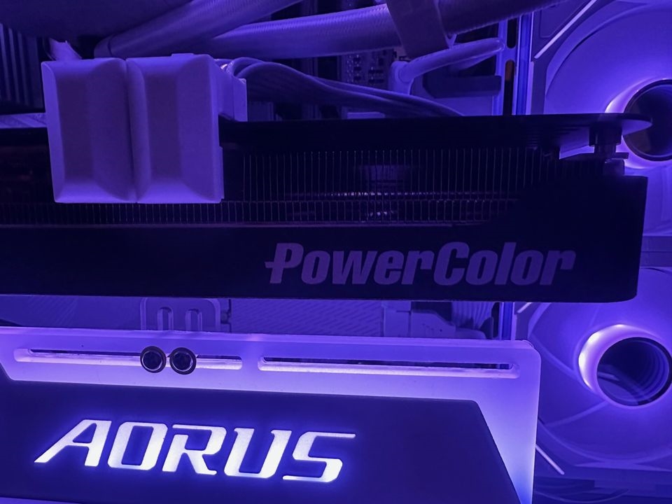 価格.com - 玄人志向 RD-RX9070XT-E16GB/TP [PCIExp 16GB] nonorider