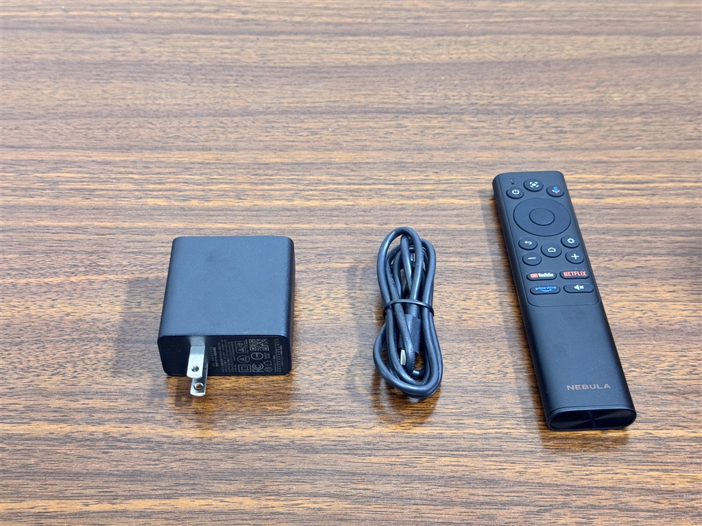 価格.com - 『付属のリモコンとACアダプター、ケーブル。』ANKER