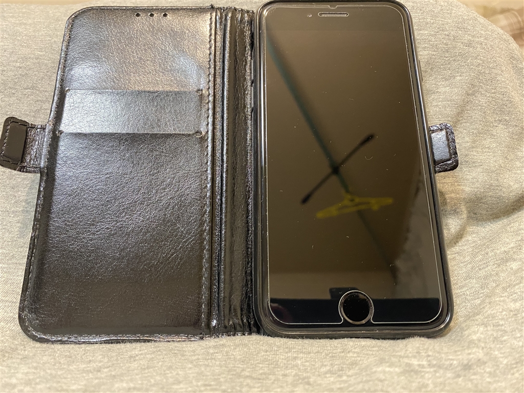 iphone 6S 64GB 端割れ　au 価格.com - 『現在はダイソーのSE用の300円の手帳ケースで