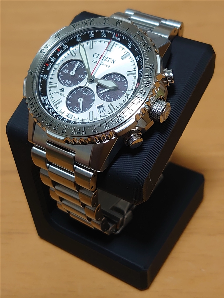 価格.com - 『本体直径40mm。自分の左手首には丁度良い大きさです