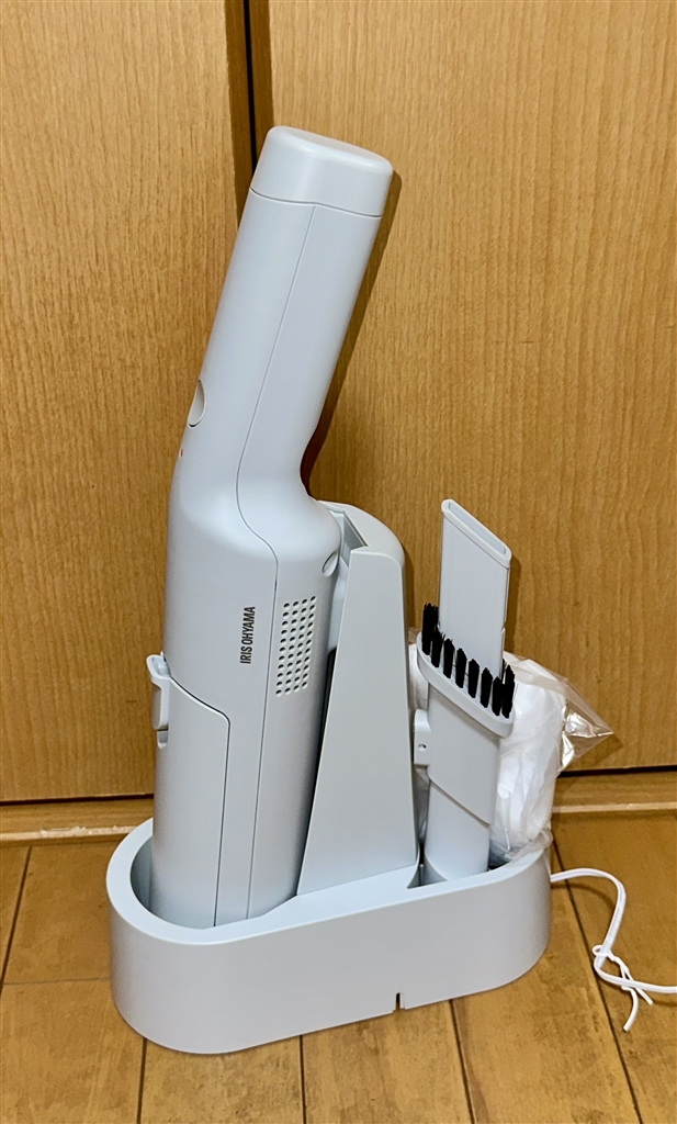 価格.com - 『全パーツをスタンドに入れたところ。』アイリス