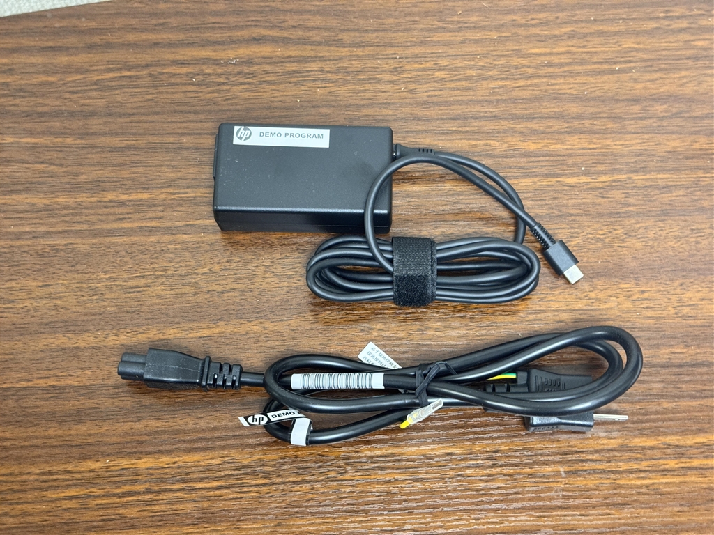 価格.com - 『付属のACアダプター。 持ち歩くことはなさそうだ。』HP