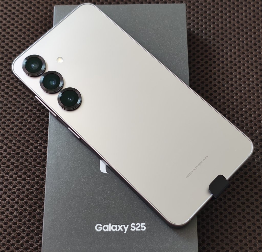 Galaxy S25 256GB シルバーシャドウ SC-51F Galaxy S25 SC-51F | Android スマートフォン | 製品 | NTTドコモ