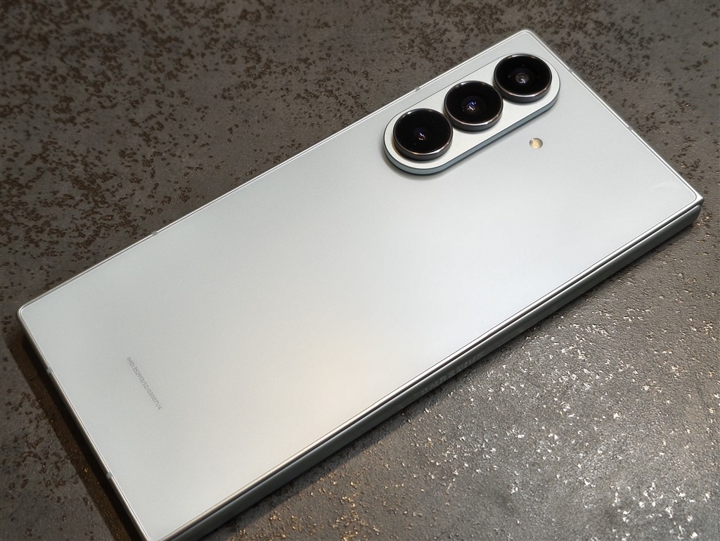 価格.com - サムスン Galaxy Z Fold7 256GB SIMフリー [シルバー