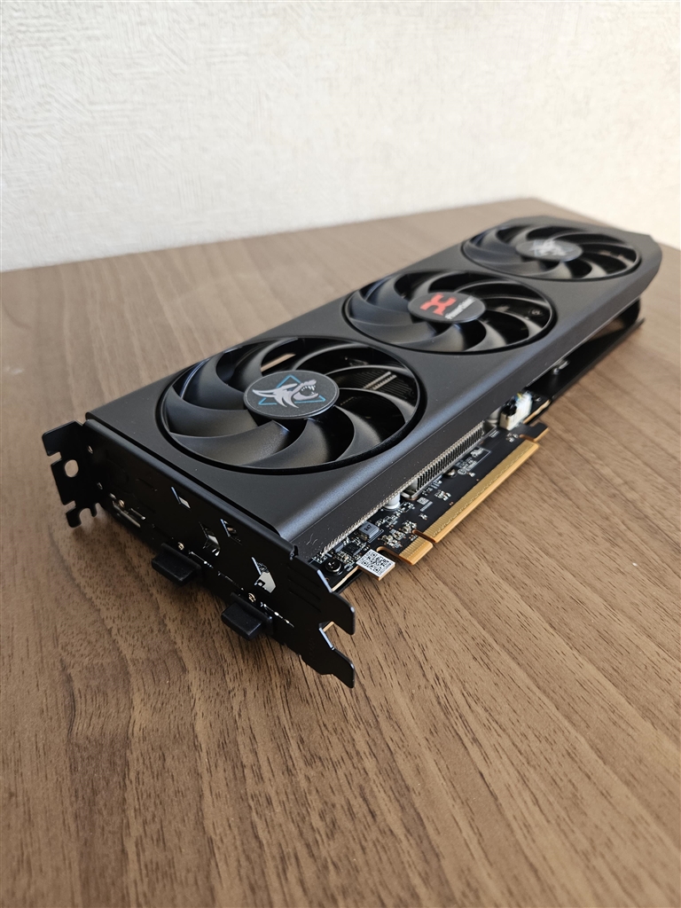 グラフィックボード・グラボ・ビデオカード PowerColor HELLHOUND Radeon RX 9060 XT グラフィックボード Hellhound AMD Radeon RX 9060 XT 8GB GDDR6