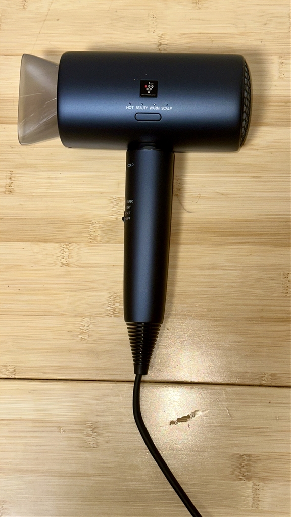 価格.com - 『本体。セットノズルを付けたところ。典型的なイオン発生