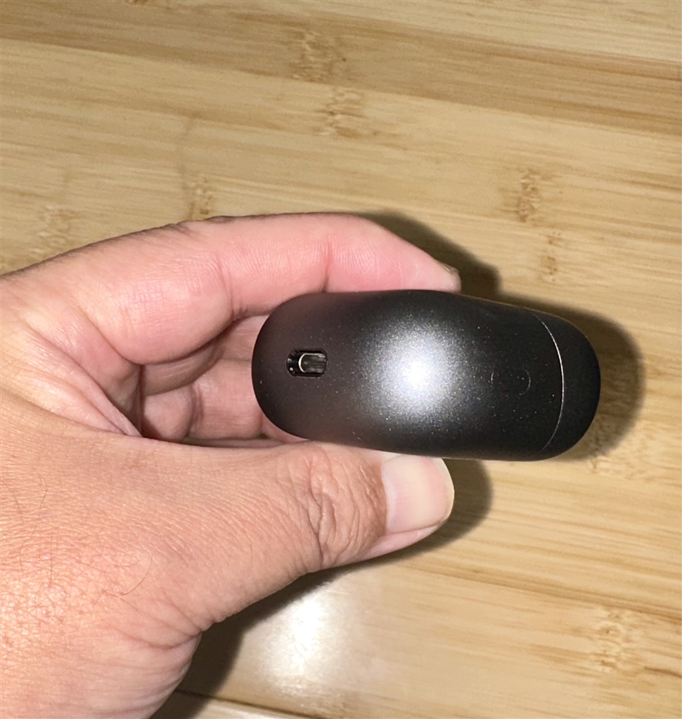 価格.com - 『充電口はケース下方。USB-Cの端子口がある。』HUAWEI