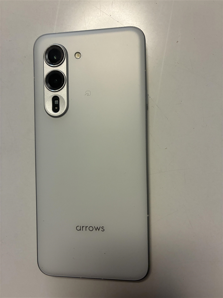価格.com - FCNT arrows Alpha M08 SIMフリー [ホワイト] らいちゃろ