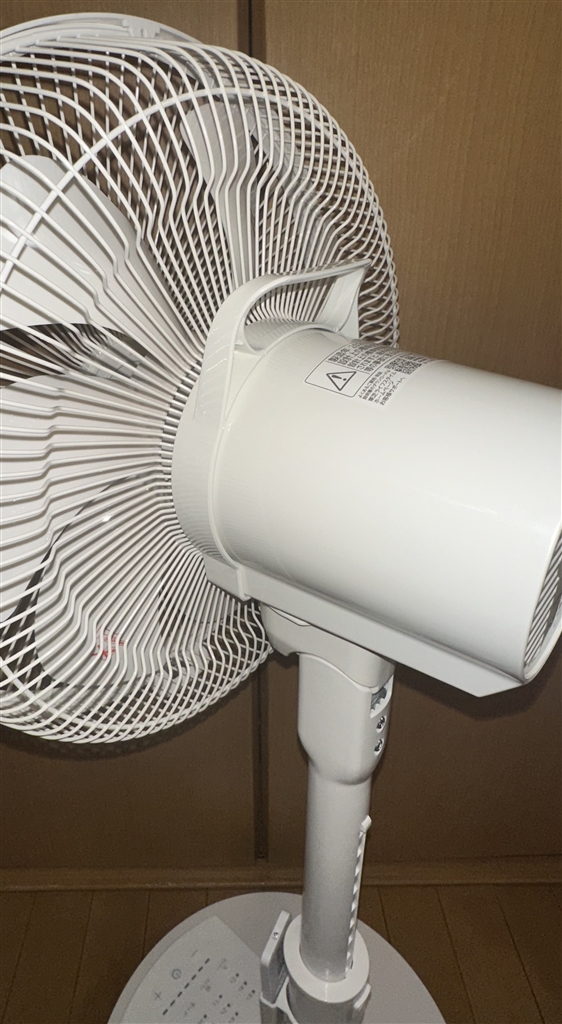 価格.com - 『持ちやすい持ち手で移動できる。』東芝 TF-30DL29(W