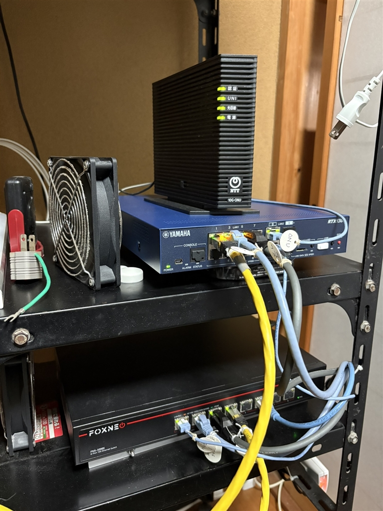 価格.com - 『設置状況。冷却ファン必須です。』ヤマハ RTX1300