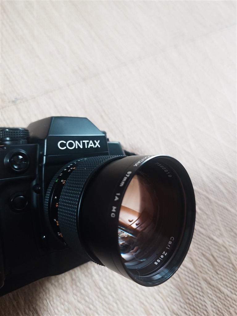 価格.com - 『85mmf1.4レンズを着けました。』京セラ CONTAX AX
