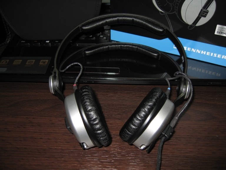 モニター用を音楽観賞用に仕上げた傑作』 ゼンハイザー HD 25