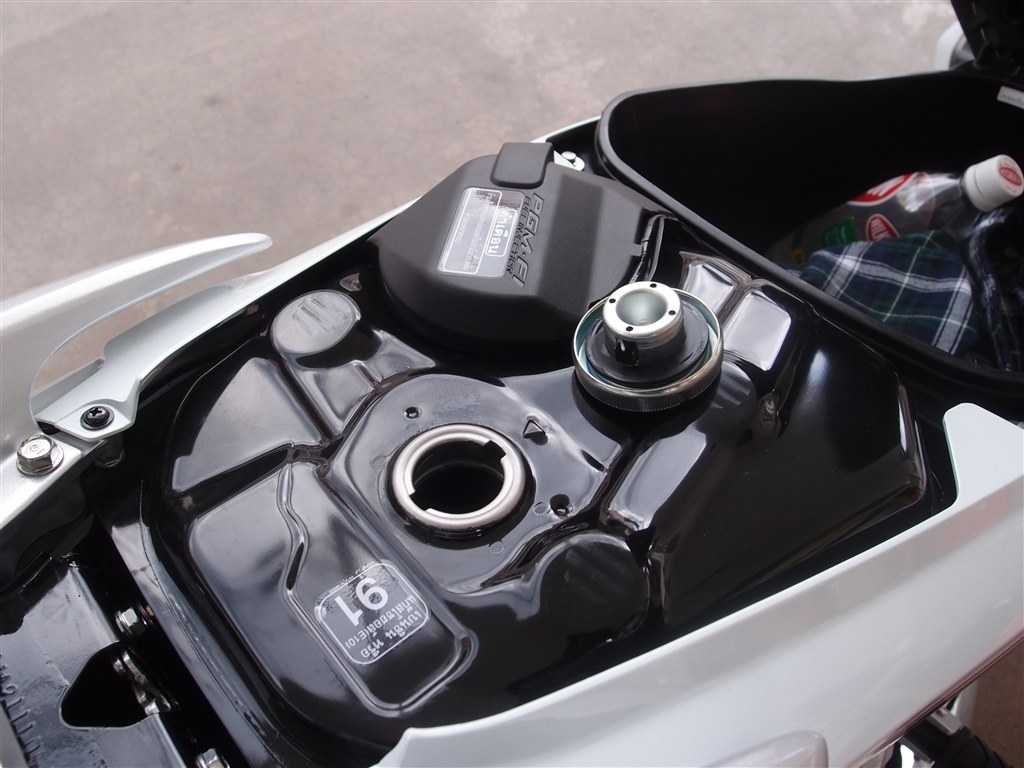 【tuji】wave125i シートとメットインボックス 最高です！』 ホンダ ウェーブ125i キモノ・ステレオさんのレビュー