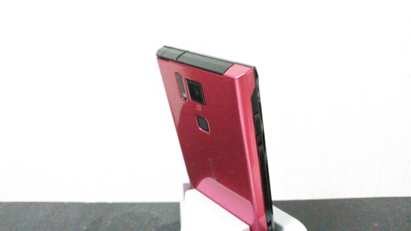 FCNT REGZA Phone T-02D docomo 価格比較 - 価格.com