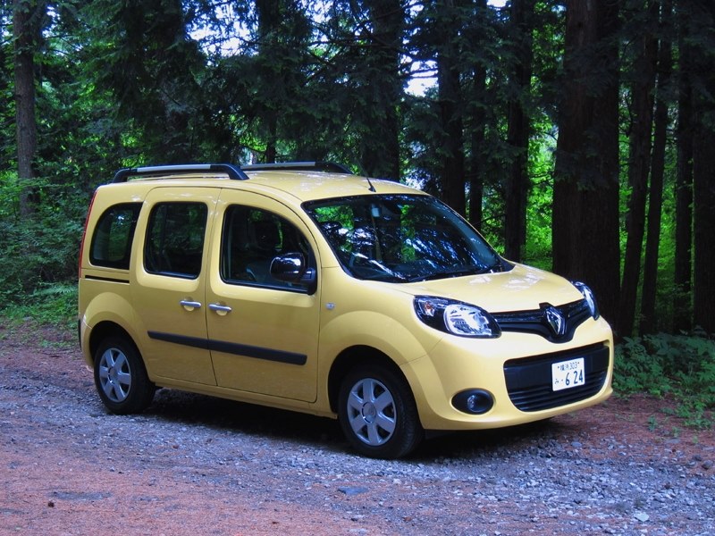 フランス車の良さを存分に味わえるトールワゴン ルノー カングー 09年モデル 森口将之さんのレビュー評価 評判 価格 Com