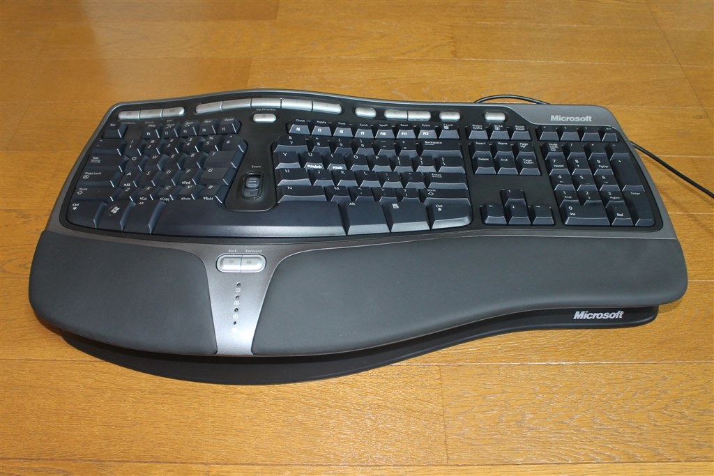 エルゴノミクスデザインの定番キーボード マイクロソフト Natural Ergonomic Keyboard 4000 B2m 関口 寿さんのレビュー評価 評判 価格 Com