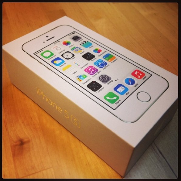 Apple iPhone 5s 64GB au [スペースグレイ]投稿画像・動画 (レビュー